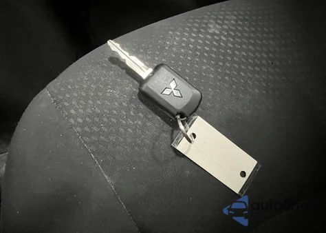 2017 Mitsubishi Mirage G4 Es из США, поврежденный, VIN ML32F3FJ7HHF14634